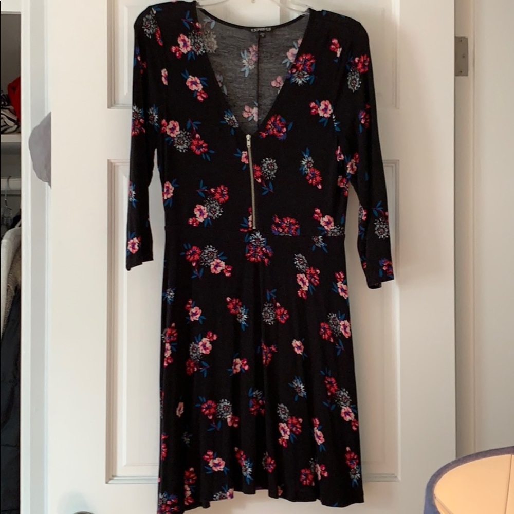 Floral 3/4 length sleeve dress